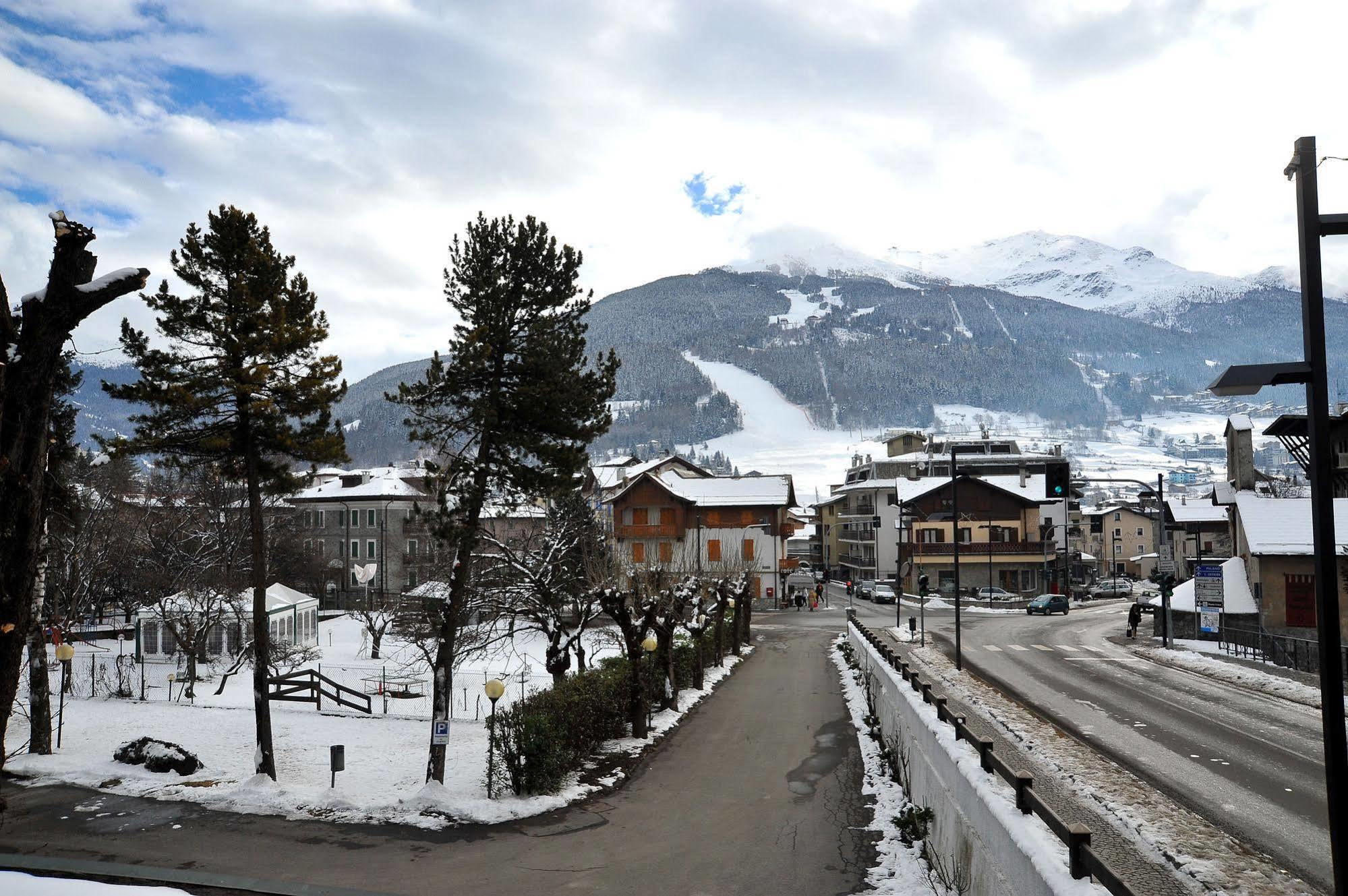 Hotel Nazionale Bormio Exterior photo